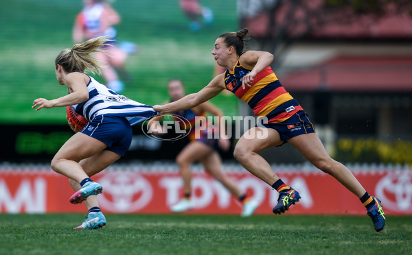 AFLW 2025 Round 02 - Adelaide v Geelong - A-61750790
