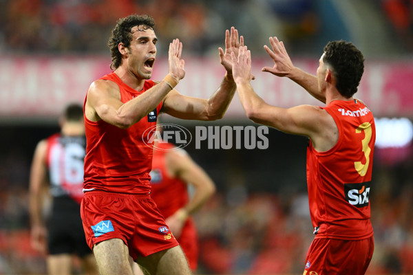 AFL 2025 Round 24 - Gold Coast v Essendon - A-61796010