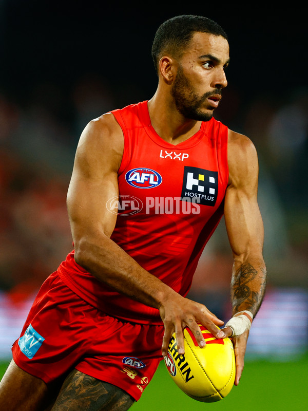 AFL 2025 Round 24 - Gold Coast v Essendon - A-61797593