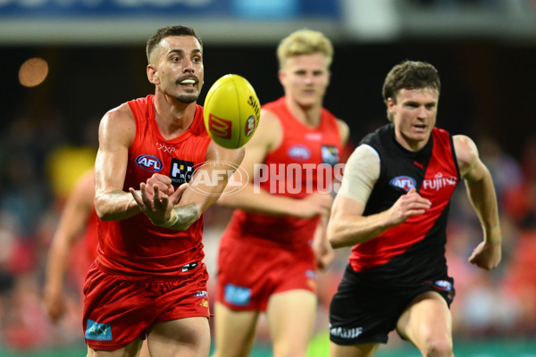 AFL 2025 Round 24 - Gold Coast v Essendon - A-61798302