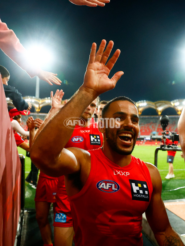 AFL 2025 Round 24 - Gold Coast v Essendon - A-61803477