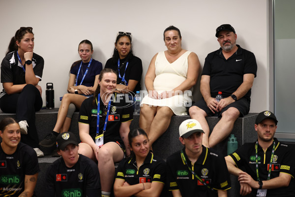 AFLW 2025 Round 03 - Richmond v Essendon - A-61901431