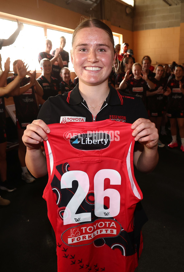 AFLW 2025 Round 03 - Richmond v Essendon - A-61901434