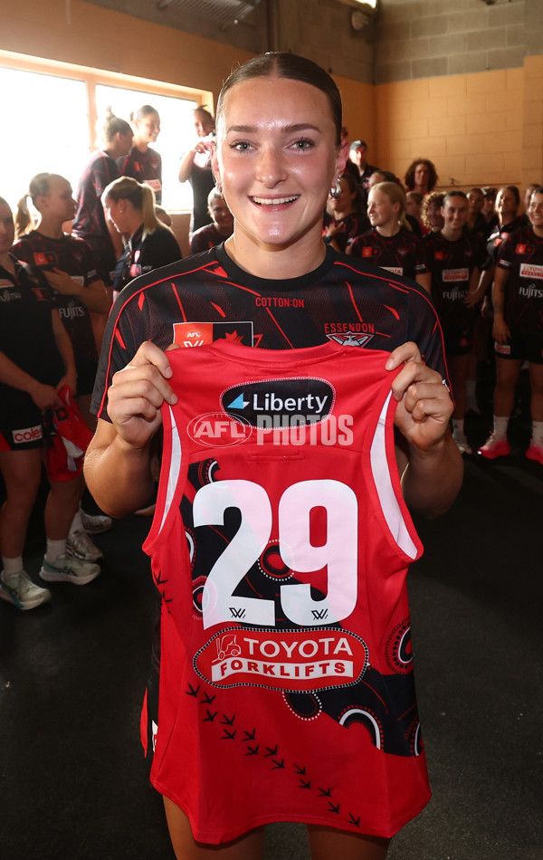 AFLW 2025 Round 03 - Richmond v Essendon - A-61903038