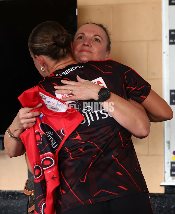 AFLW 2025 Round 03 - Richmond v Essendon - A-61903041