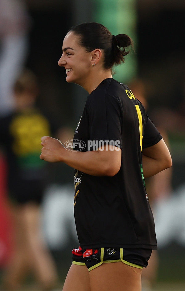 AFLW 2025 Round 03 - Richmond v Essendon - A-61921890