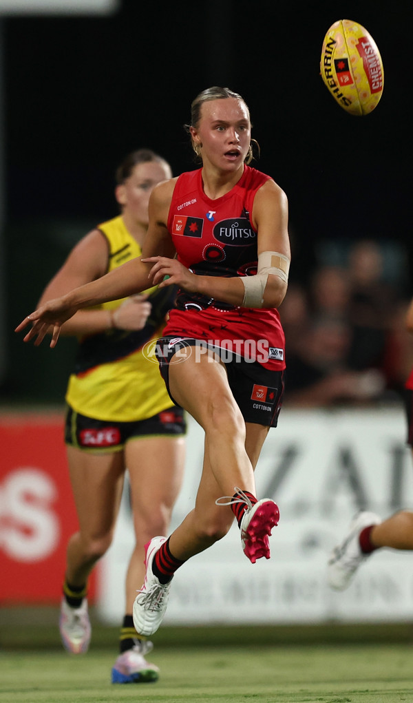 AFLW 2025 Round 03 - Richmond v Essendon - A-61926100