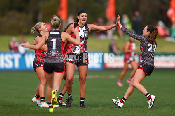 AFLW 2025 Round 03 - Euro-Yroke v Waalitj Marawar - A-62097154