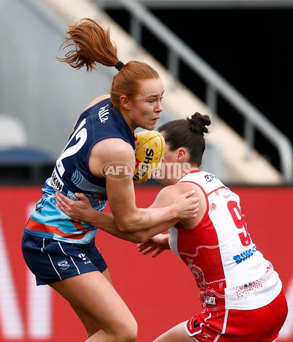 AFLW 2025 Round 03 - Geelong v Sydney - A-62097197