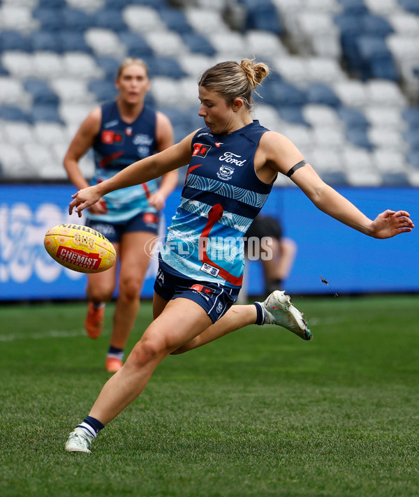 AFLW 2025 Round 03 - Geelong v Sydney - A-62097208