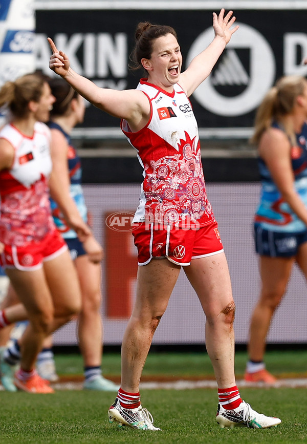 AFLW 2025 Round 03 - Geelong v Sydney - A-62102712