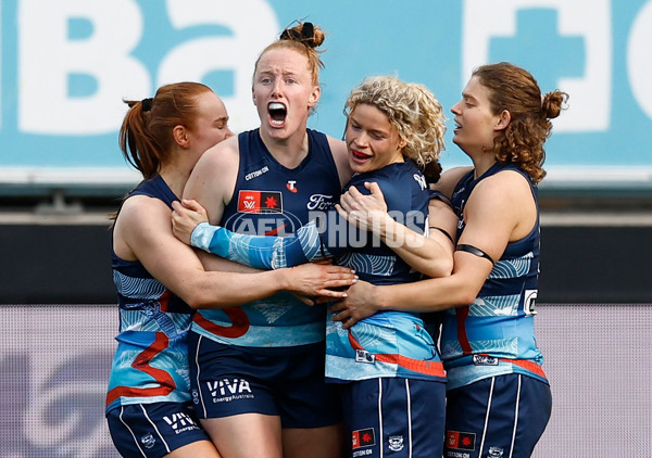 AFLW 2025 Round 03 - Geelong v Sydney - A-62104080