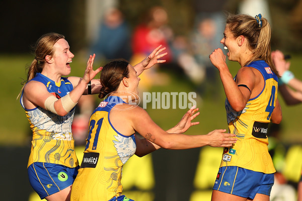 AFLW 2025 Round 03 - Euro-Yroke v Waalitj Marawar - A-62109198