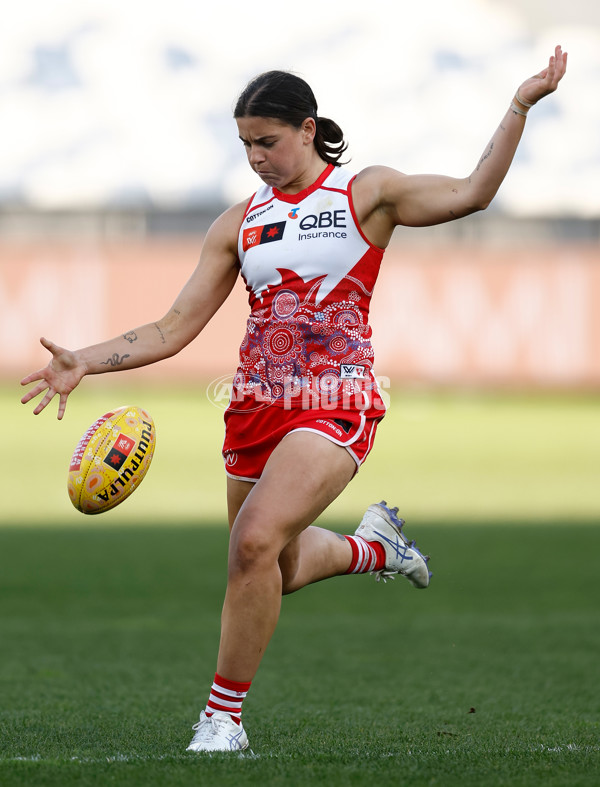 AFLW 2025 Round 03 - Geelong v Sydney - A-62113269