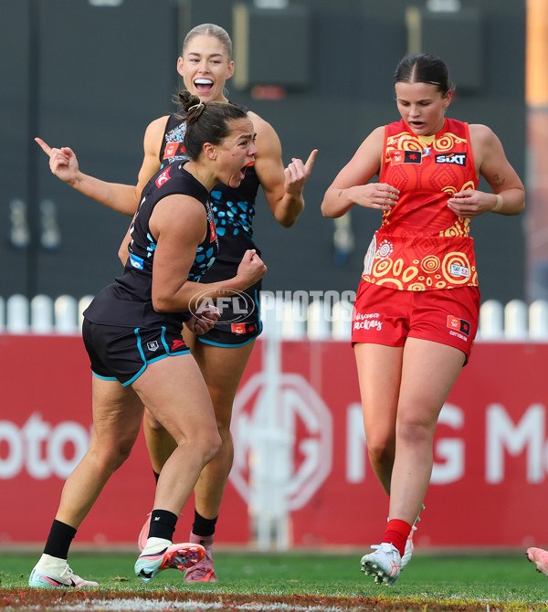 AFLW 2025 Round 03 - Yartapuulti v Gold Coast - A-62114658