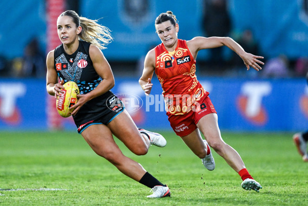 AFLW 2025 Round 03 - Yartapuulti v Gold Coast - A-62118595