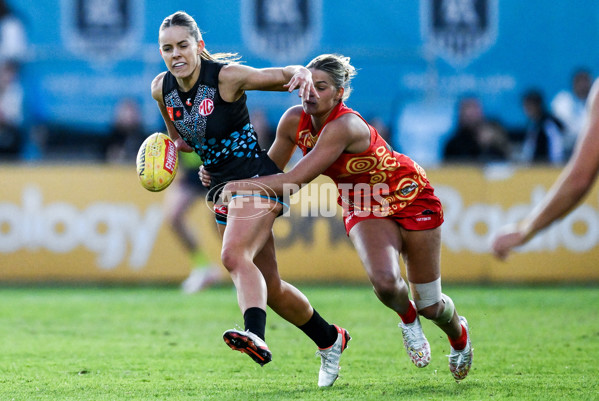AFLW 2025 Round 03 - Yartapuulti v Gold Coast - A-62118598