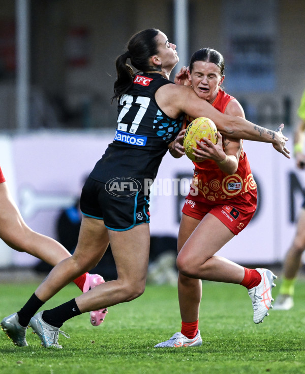 AFLW 2025 Round 03 - Yartapuulti v Gold Coast - A-62121294