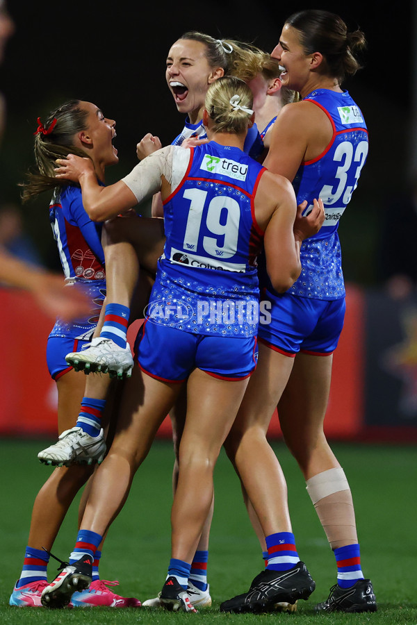 AFLW 2025 Round 03 - Western Bulldogs v Hawthorn - A-62121334