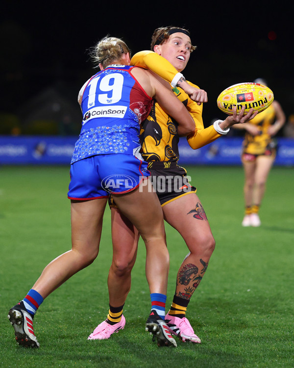 AFLW 2025 Round 03 - Western Bulldogs v Hawthorn - A-62123130