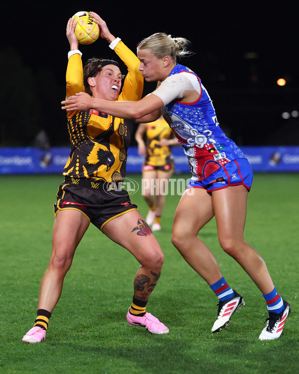 AFLW 2025 Round 03 - Western Bulldogs v Hawthorn - A-62123999