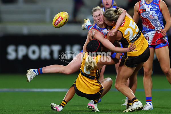 AFLW 2025 Round 03 - Western Bulldogs v Hawthorn - A-62124074