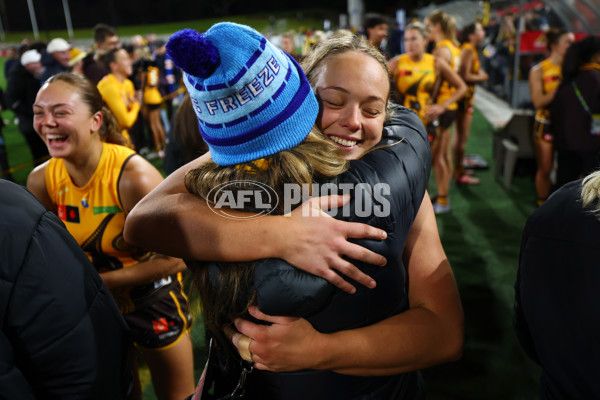 AFLW 2025 Round 03 - Western Bulldogs v Hawthorn - A-62126940