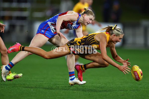 AFLW 2025 Round 03 - Western Bulldogs v Hawthorn - A-62126997