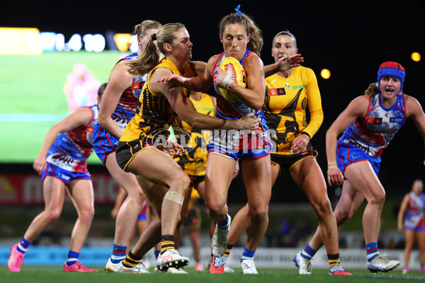 AFLW 2025 Round 03 - Western Bulldogs v Hawthorn - A-62127004