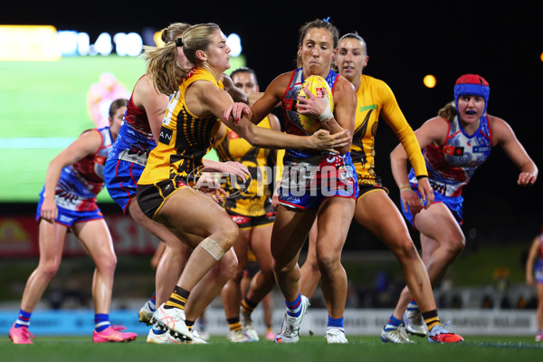AFLW 2025 Round 03 - Western Bulldogs v Hawthorn - A-62127005