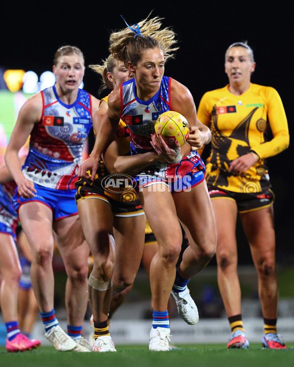 AFLW 2025 Round 03 - Western Bulldogs v Hawthorn - A-62127006