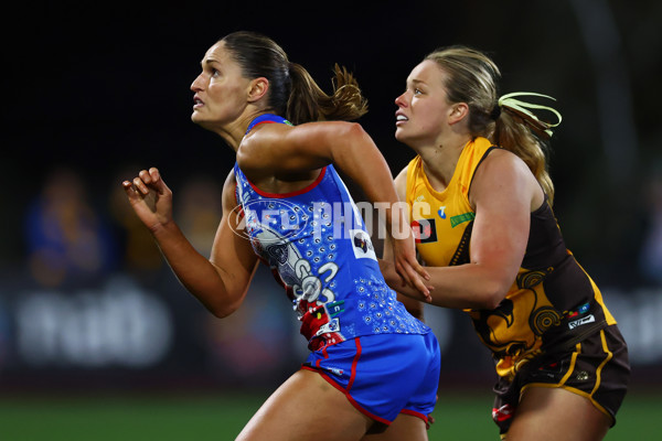 AFLW 2025 Round 03 - Western Bulldogs v Hawthorn - A-62128549