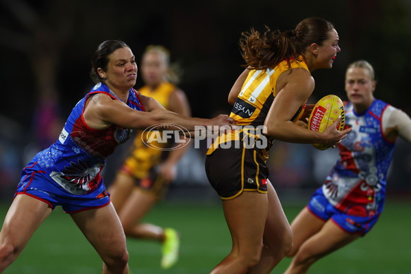 AFLW 2025 Round 03 - Western Bulldogs v Hawthorn - A-62128614