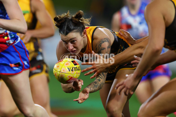 AFLW 2025 Round 03 - Western Bulldogs v Hawthorn - A-62129491