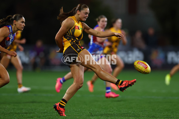 AFLW 2025 Round 03 - Western Bulldogs v Hawthorn - A-62129498