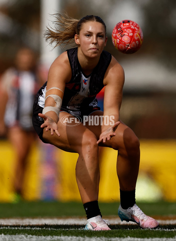 AFLW 2025 Round 03 - Collingwood v Narrm - A-62141967