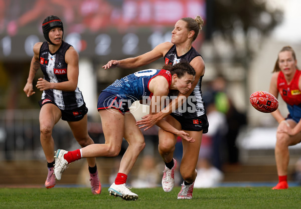 AFLW 2025 Round 03 - Collingwood v Narrm - A-62141982