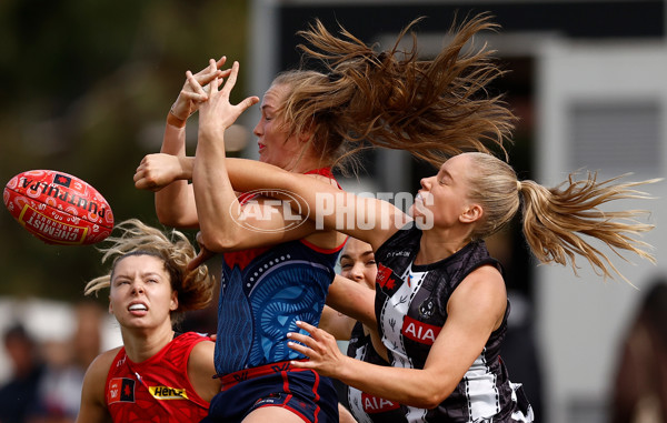 AFLW 2025 Round 03 - Collingwood v Narrm - A-62141985