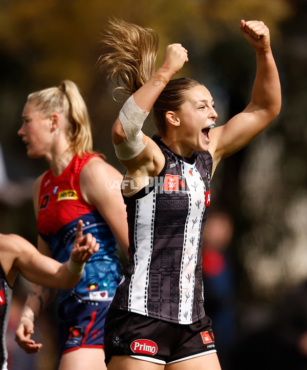 AFLW 2025 Round 03 - Collingwood v Narrm - A-62142009