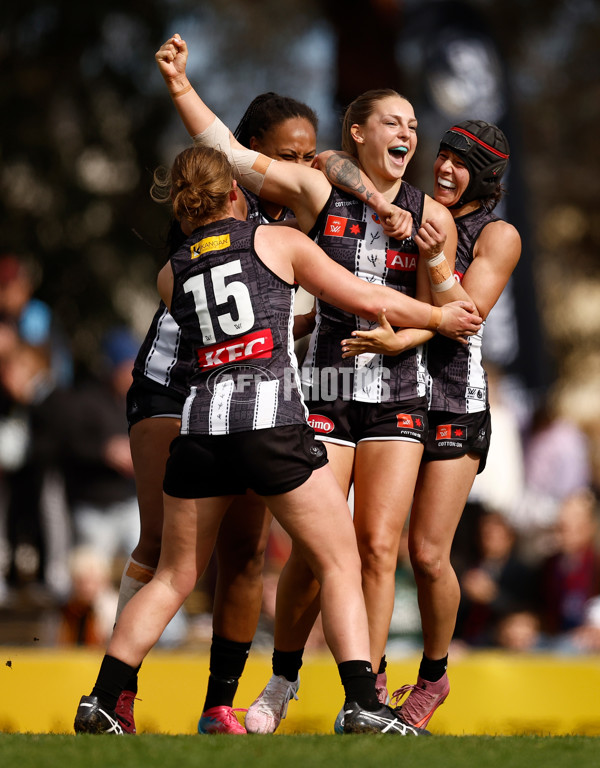 AFLW 2025 Round 03 - Collingwood v Narrm - A-62142012