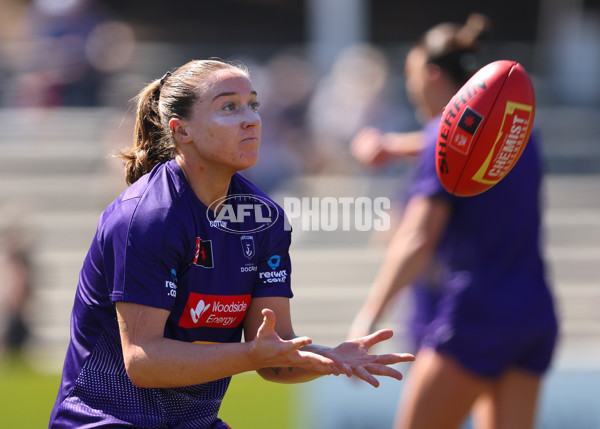 AFLW 2025 Round 03 - Walyalup v North Melbourne - A-62148889
