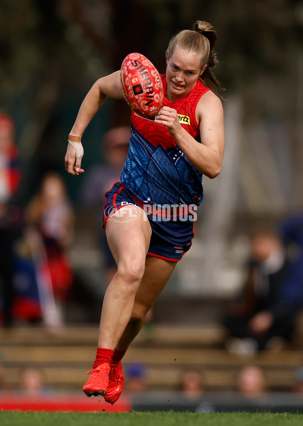 AFLW 2025 Round 03 - Collingwood v Narrm - A-62151677