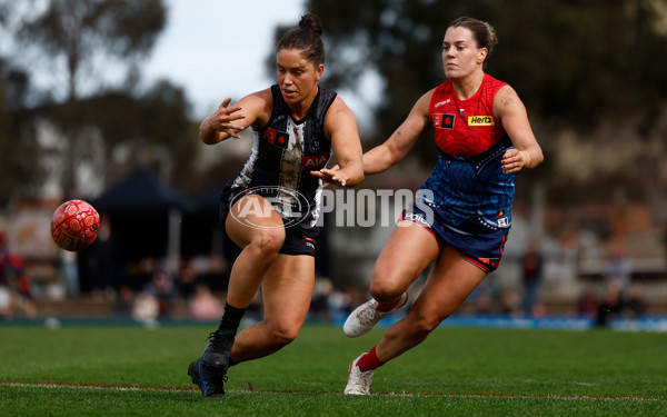 AFLW 2025 Round 03 - Collingwood v Narrm - A-62151714