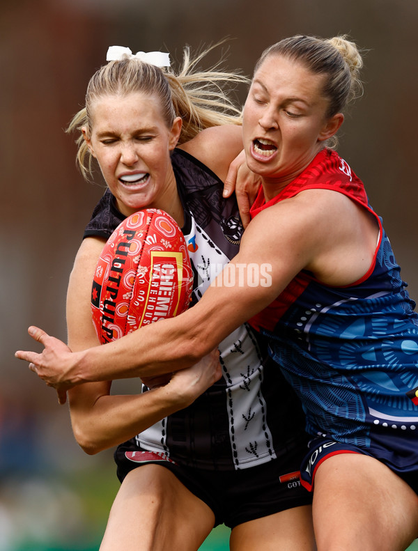 AFLW 2025 Round 03 - Collingwood v Narrm - A-62151715