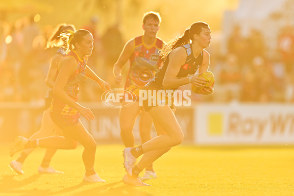 AFLW 2025 Round 03 - Brisbane v Carlton - A-62151759