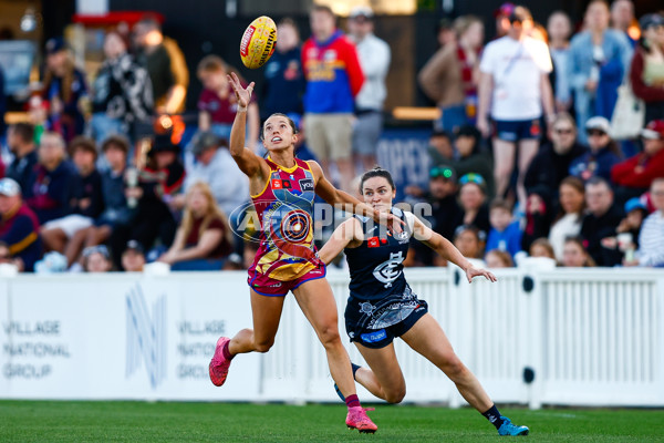 AFLW 2025 Round 03 - Brisbane v Carlton - A-62152444
