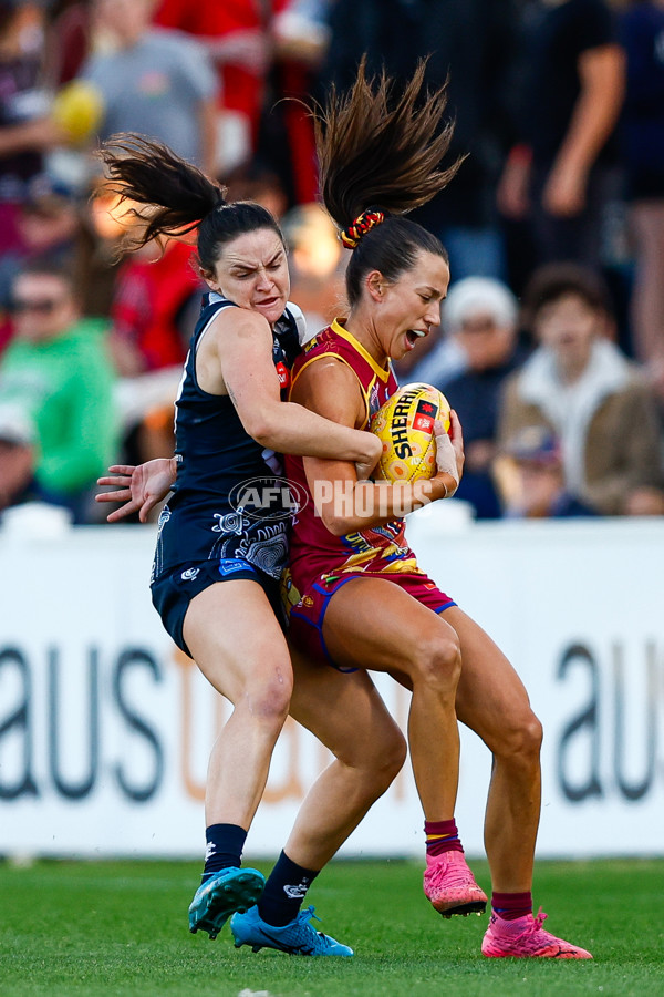 AFLW 2025 Round 03 - Brisbane v Carlton - A-62154190