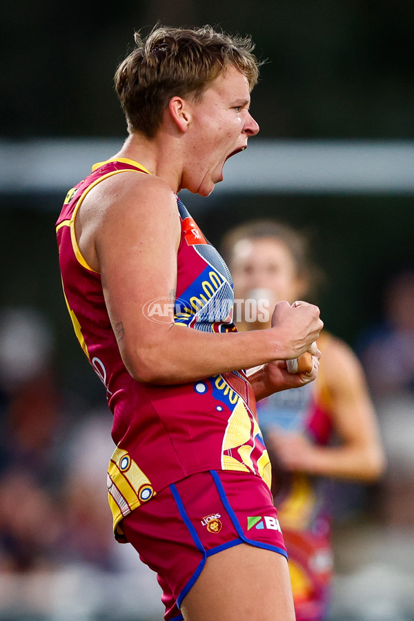 AFLW 2025 Round 03 - Brisbane v Carlton - A-62154272