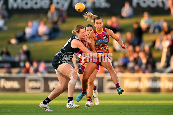 AFLW 2025 Round 03 - Brisbane v Carlton - A-62154743