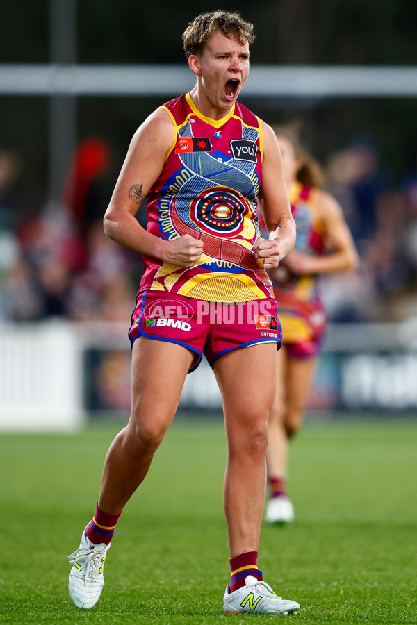 AFLW 2025 Round 03 - Brisbane v Carlton - A-62154759